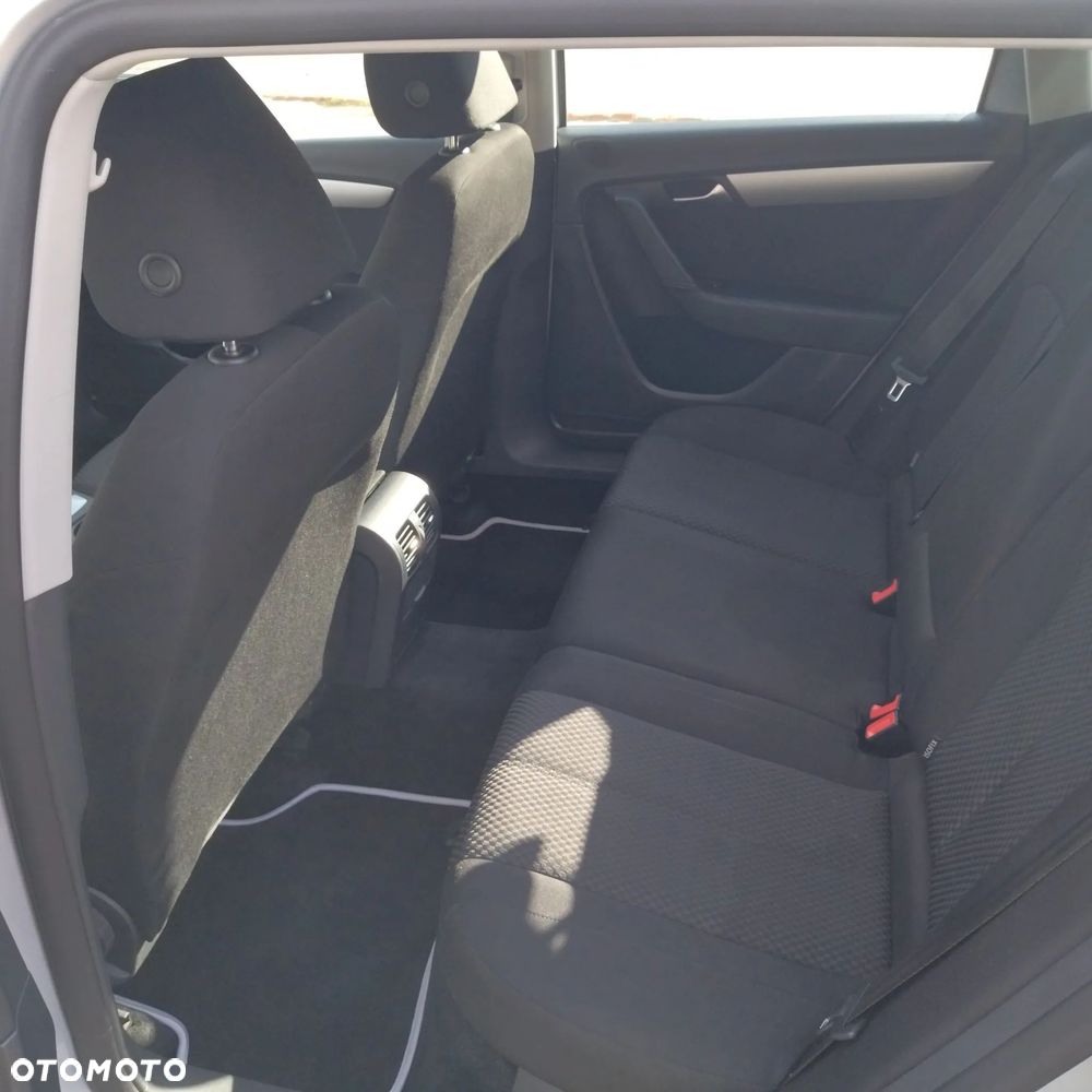 Volkswagen Passat Variant 2.0 TDI 4Mot Trendline - 7