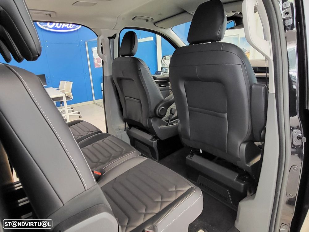 Ford Tourneo Custom - 18