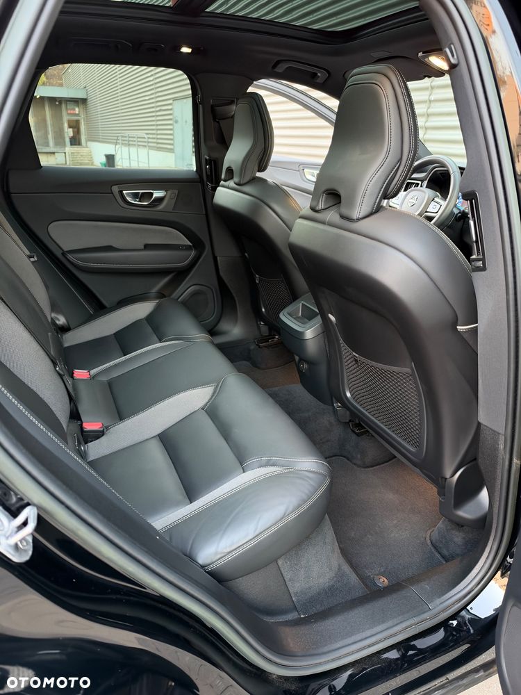 Volvo XC 60 B4 D AWD Geartronic Inscription - 17