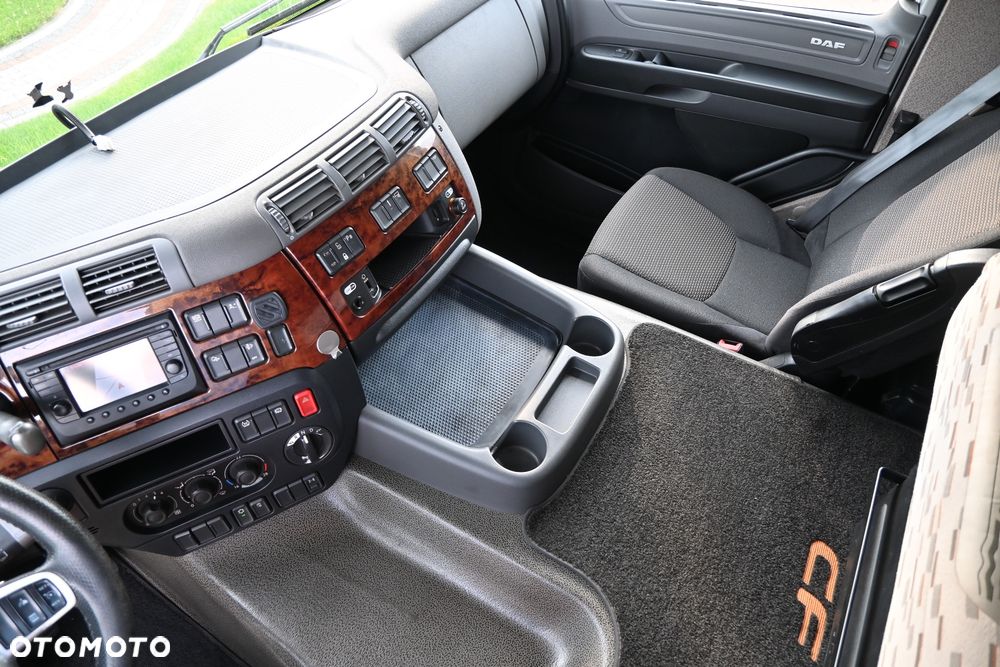 DAF CF 440 - 8