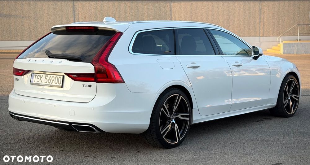 Volvo V90 T8 Twin Engine AWD Momentum - 4