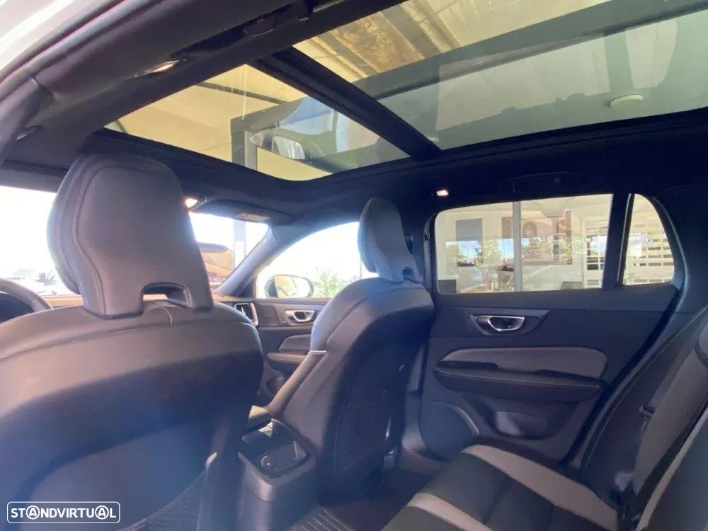 Volvo V60 2.0 T6 AWD TE Plus Dark - 21