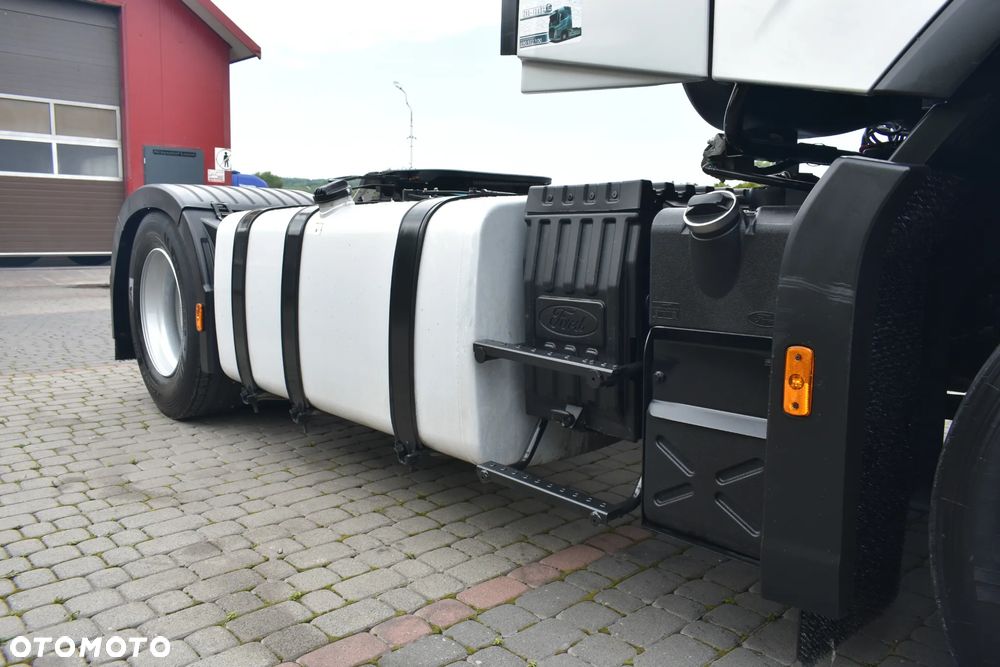 Ford F-MAX 500 // RETARDER //  KLIMA POSTOJOWA // METALIK // XENON // FULL LED // - 18