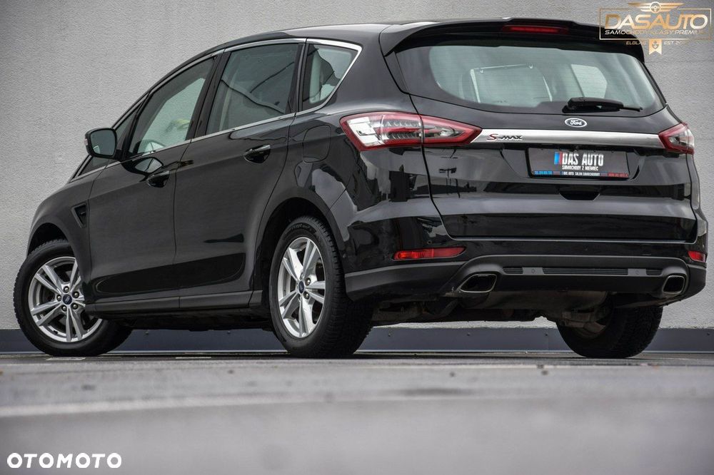 Ford S-Max - 11