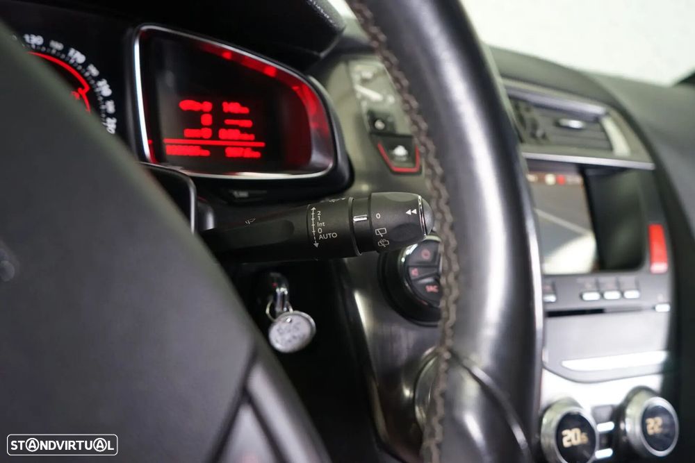 Citroën DS5 1.6 BlueHDi So Chic - 22