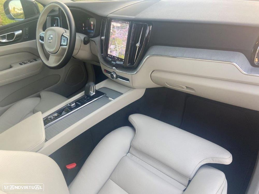 Volvo XC 60 2.0 T6 PHEV Plus Bright - 7