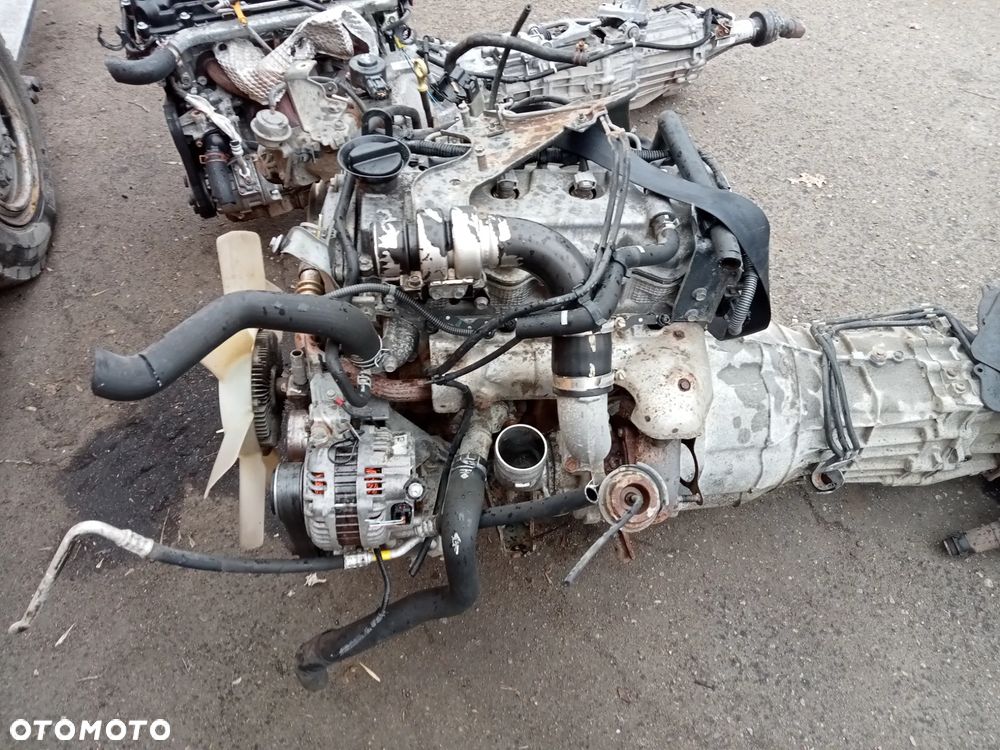 silnik navara 2.5 dci yd25 kompletny