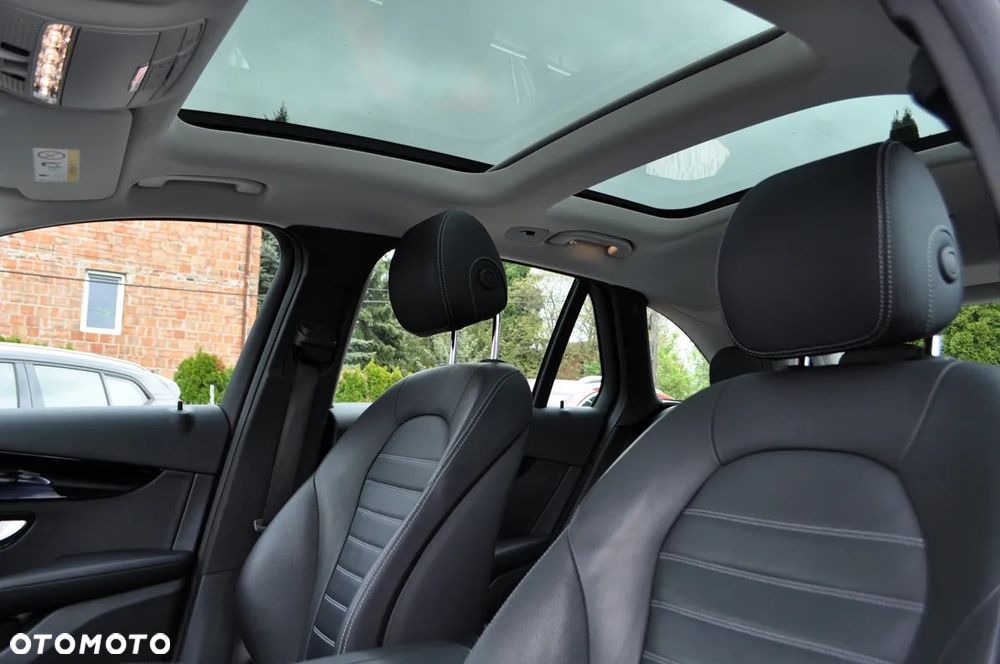 Mercedes-Benz GLC 350 e 4Matic 7G-TRONIC AMG Line - 17