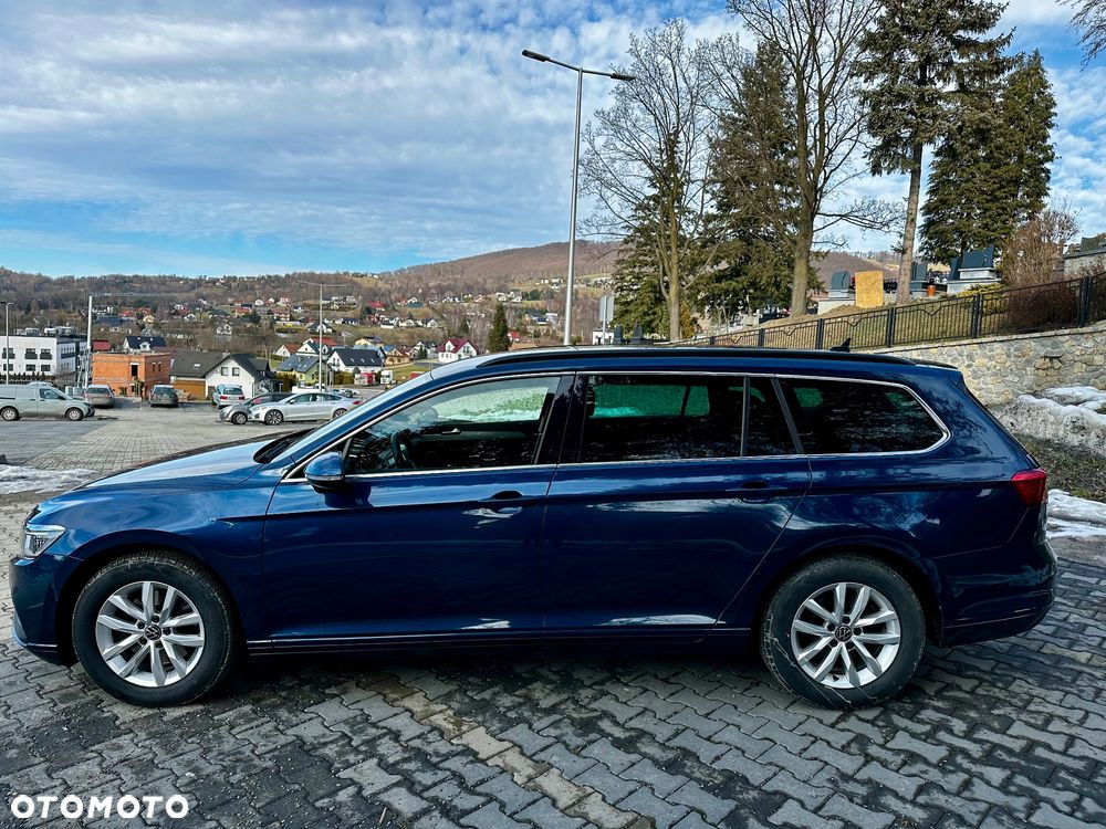 Volkswagen Passat - 2