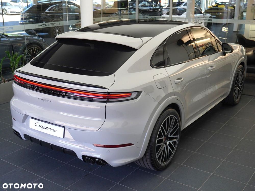 Porsche Cayenne E-Hybrid PHEV Black Edition - 16