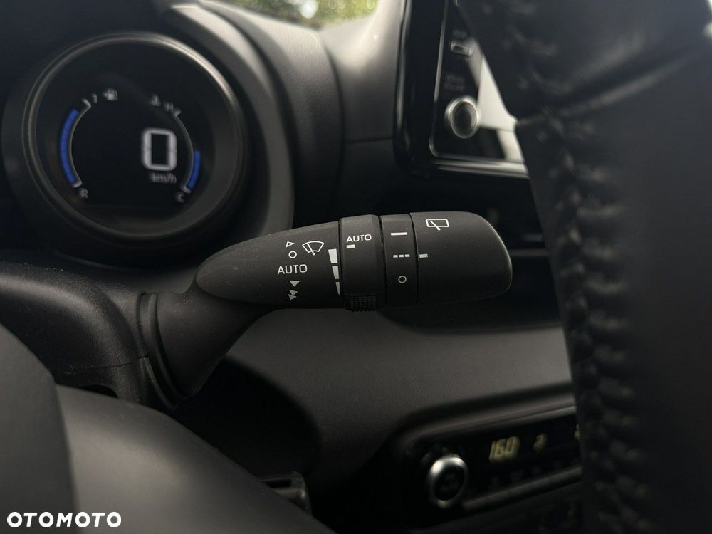Toyota Yaris Hybrid 1.5 Comfort - 20