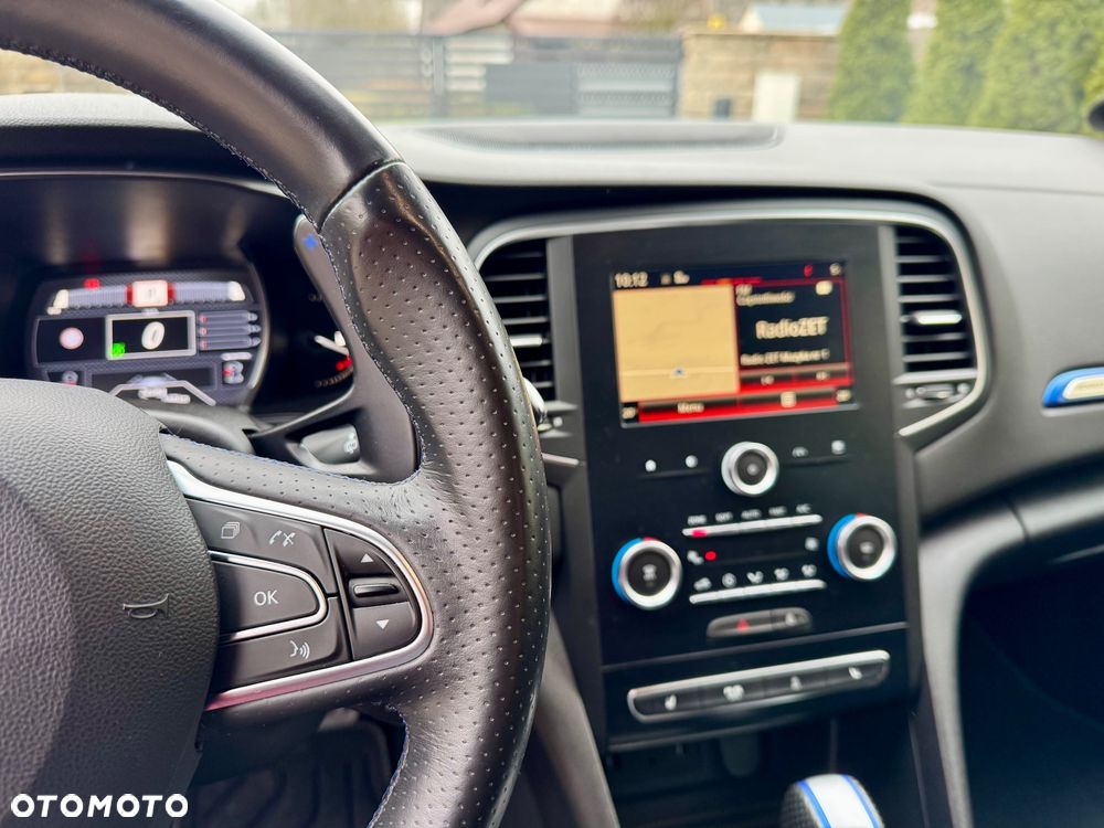 Renault Megane ENERGY TCe 205 EDC GT - 17