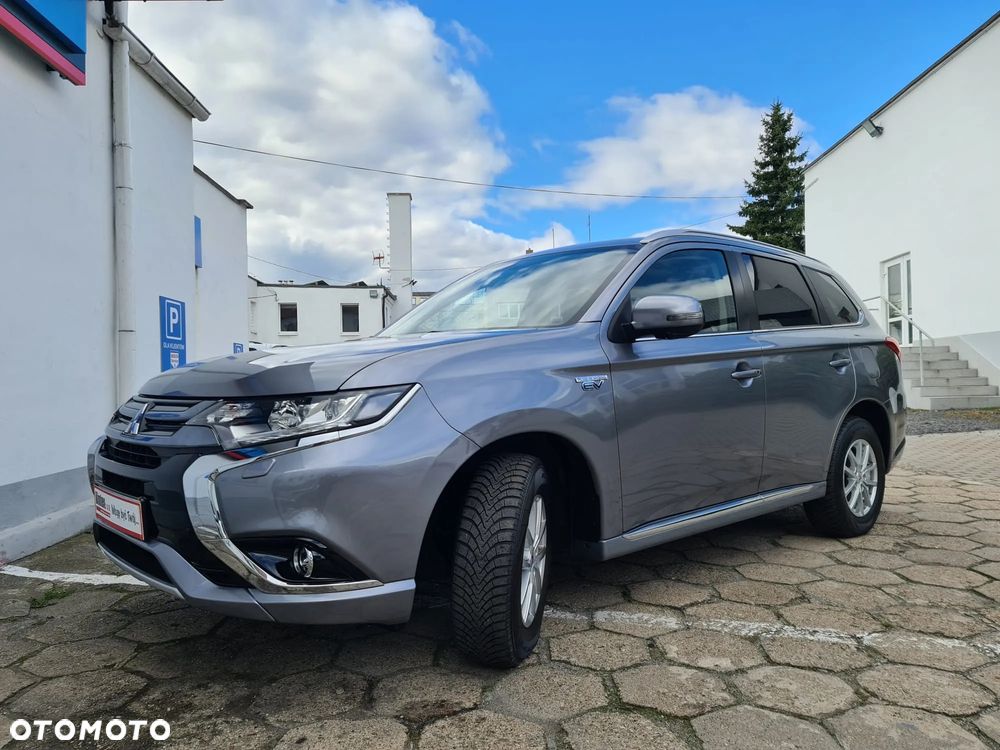 Mitsubishi Outlander 2.0 4WD Plug-In Hybrid Plus