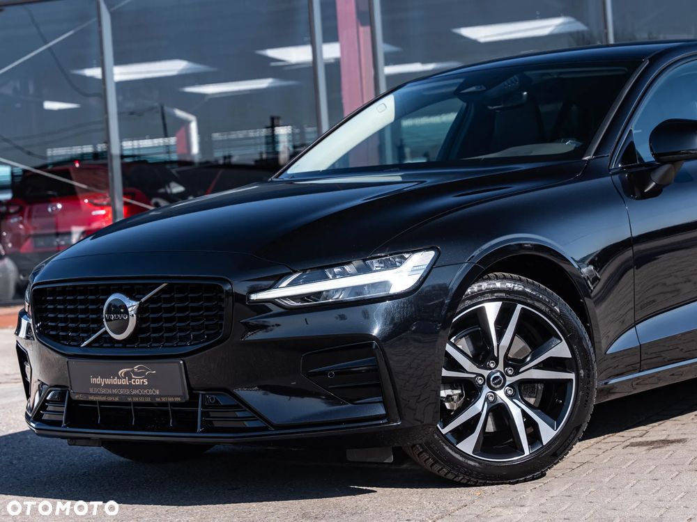 Volvo S60 B4 B DKG Plus Dark - 8