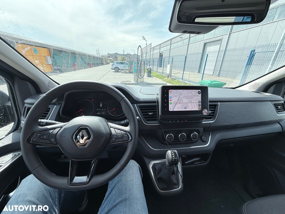Renault Trafic - 10