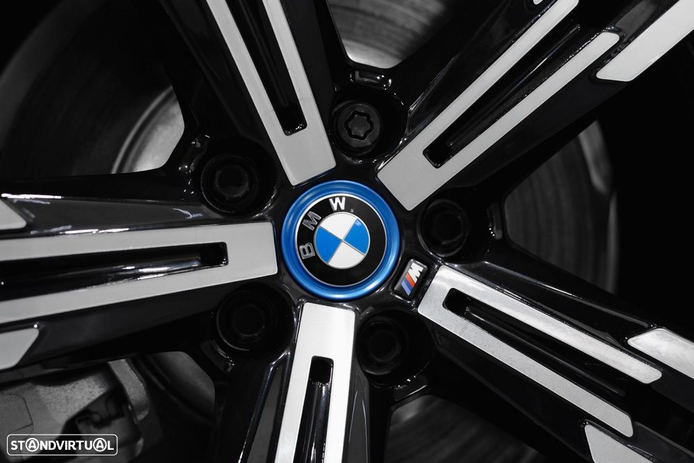 BMW 320 e Pack M Auto - 16