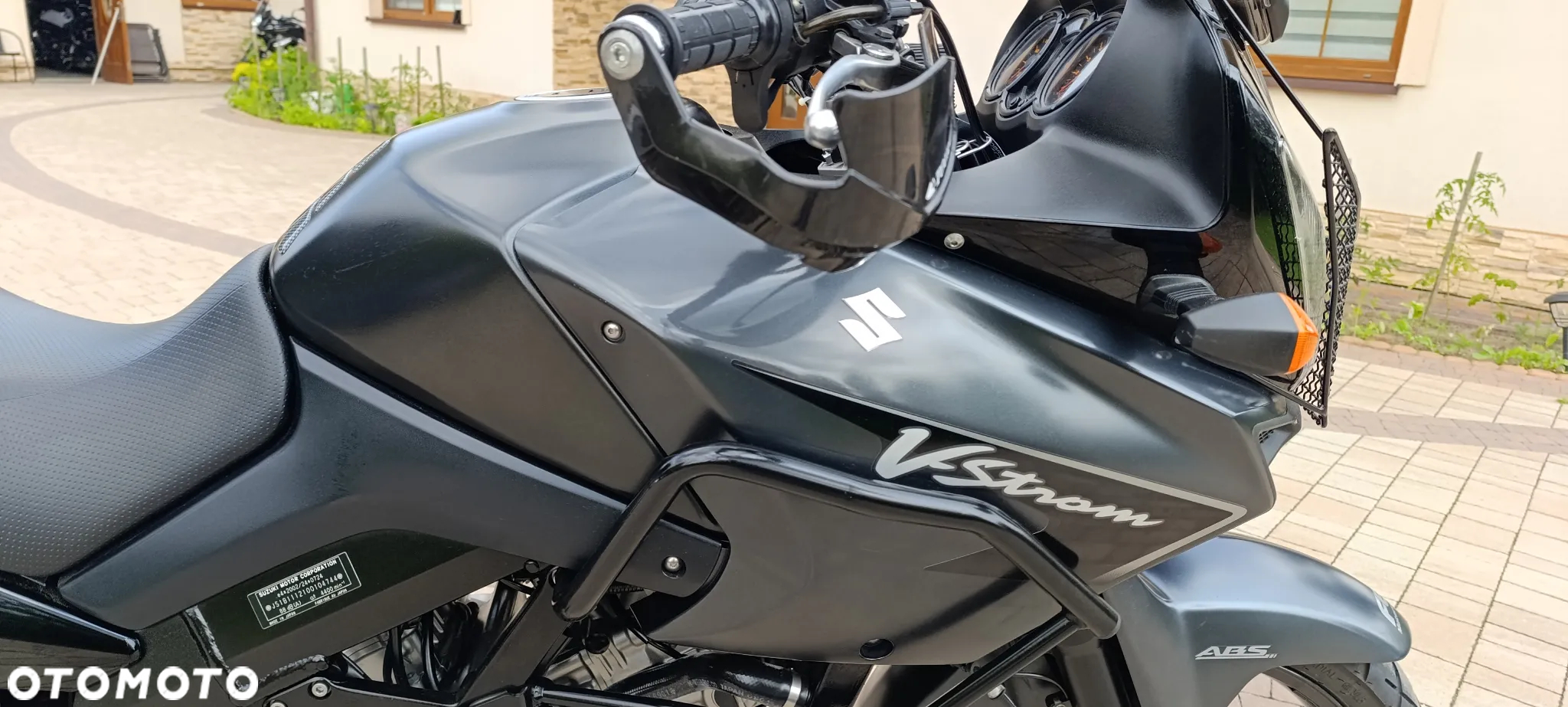 Suzuki V-STROM - 26