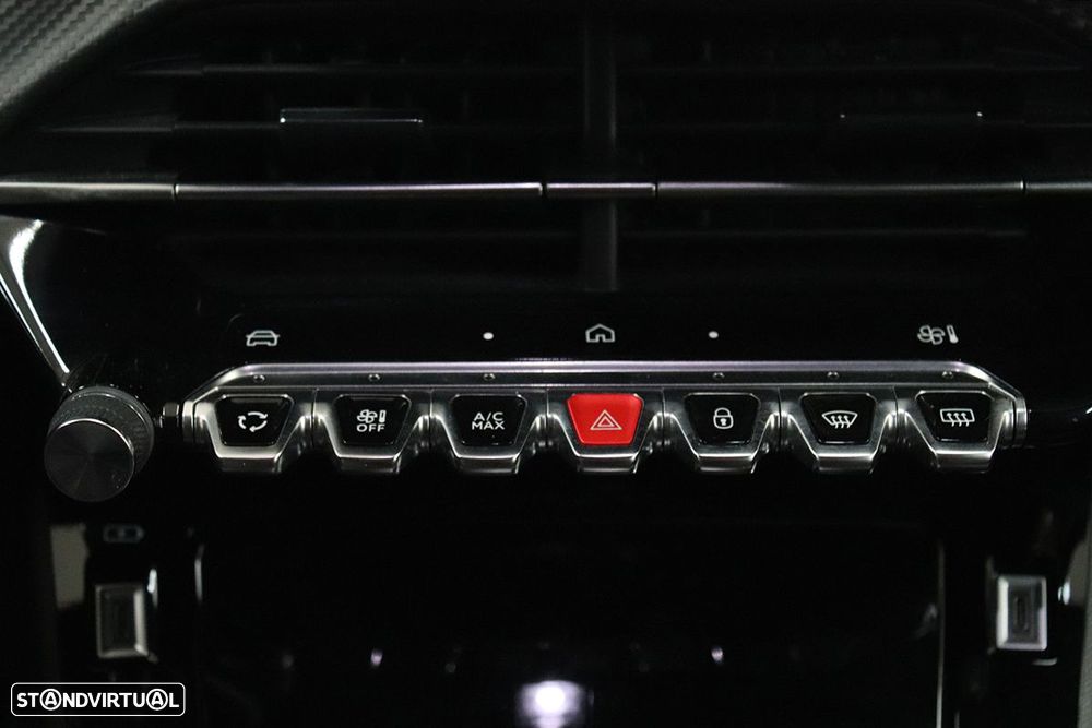 Peugeot 2008 1.2 PureTech Allure EAT8 - 12