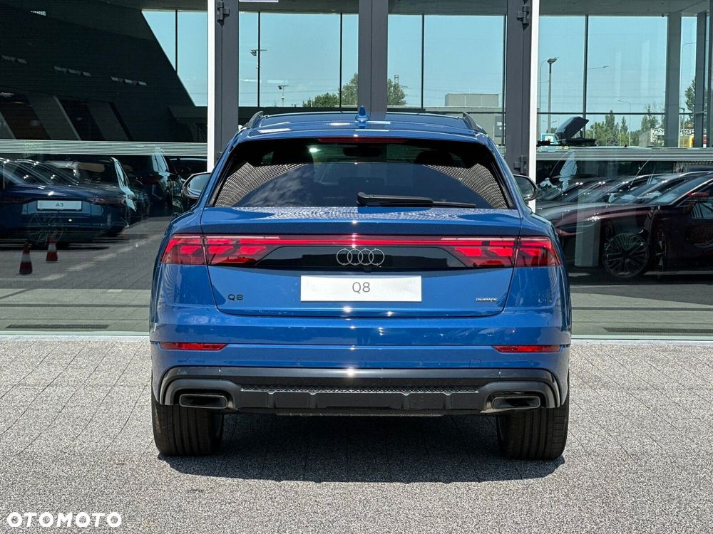 Audi Q8 - 8