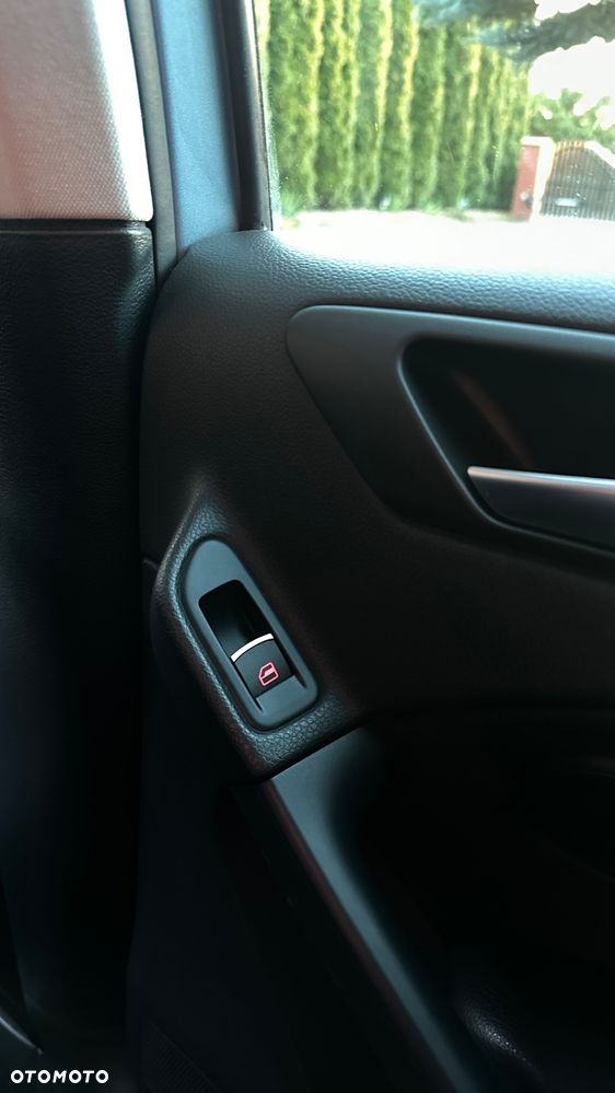 Volkswagen Golf 2.0 TDI 4Mot Highline - 16