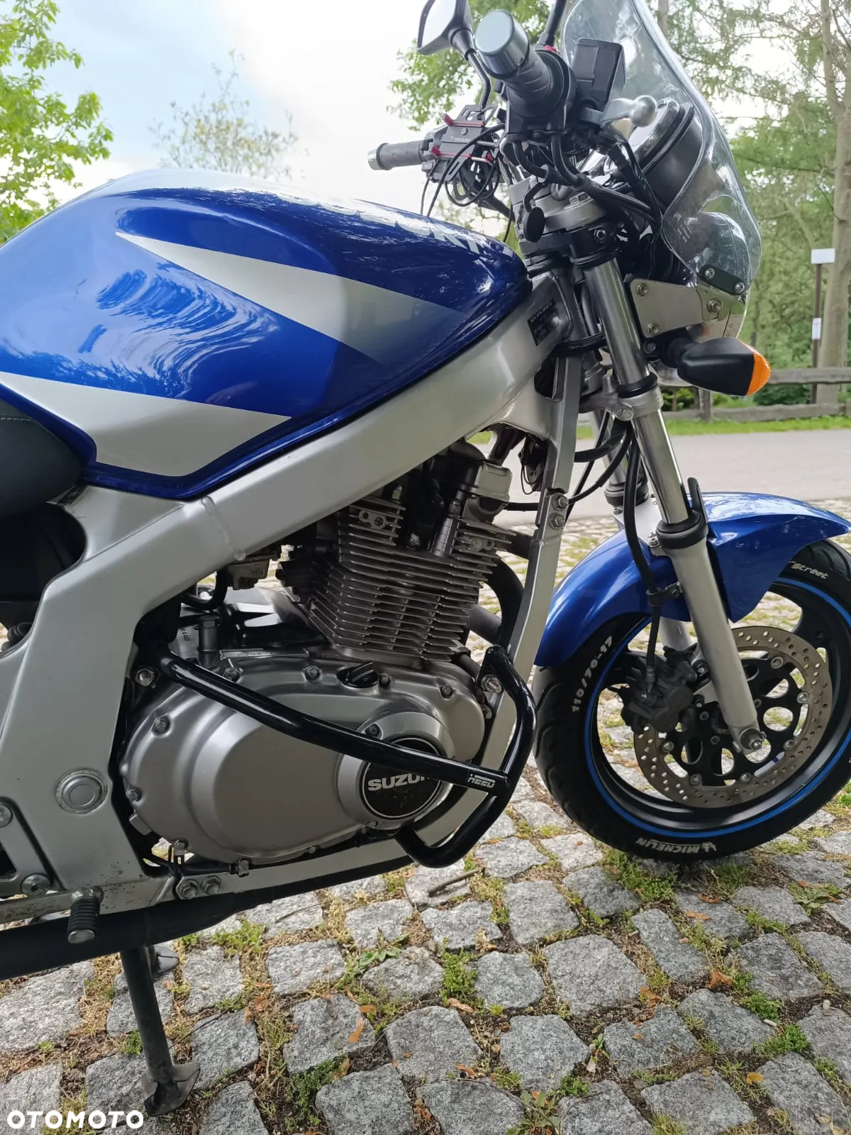 Suzuki GS - 10