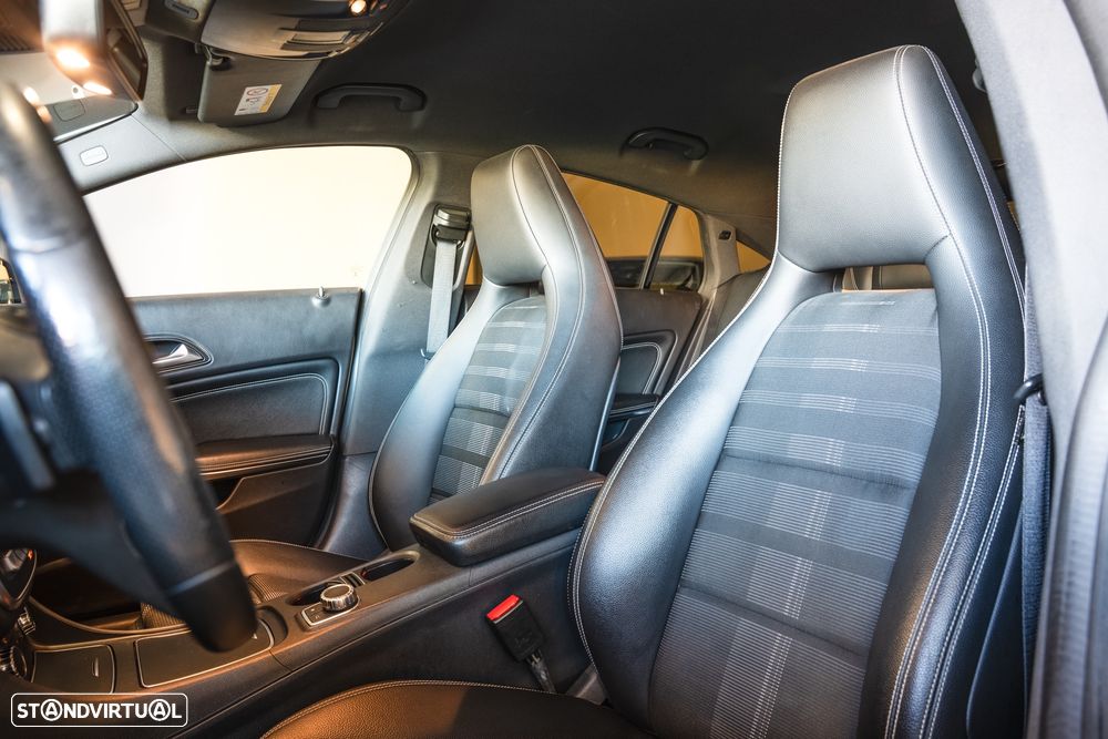 Mercedes-Benz CLA 220 d 7G-DCT Urban - 16