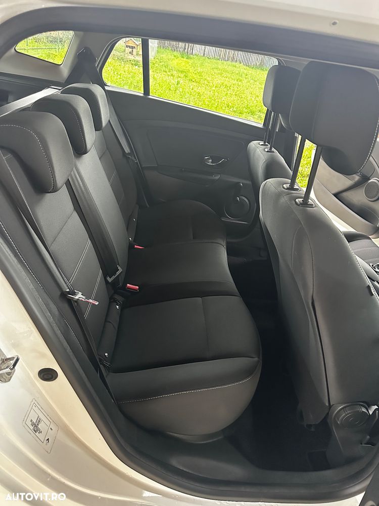 Renault Megane ENERGY TCe 115 Start & Stop Authentique - 11