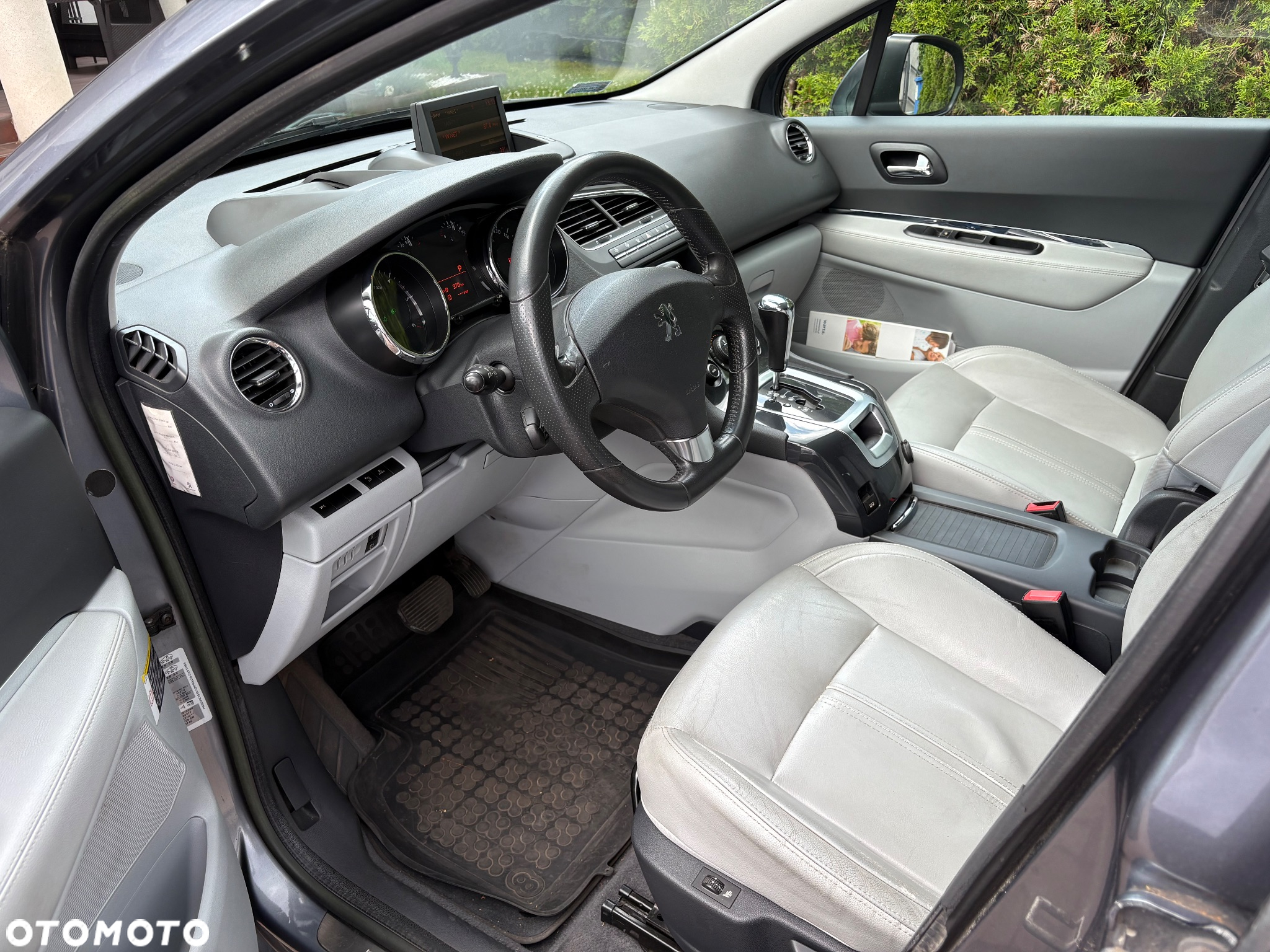 Peugeot 5008 2.0 HDi Premium + - 6