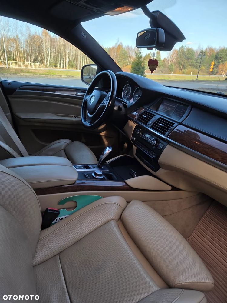 BMW X6 - 26