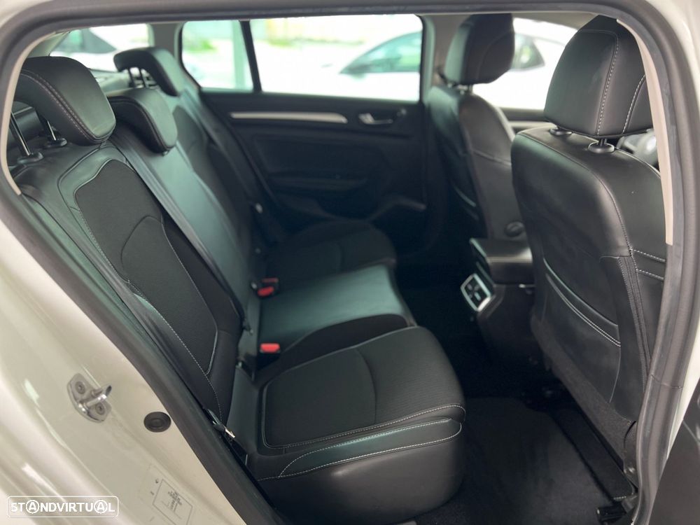 Renault Mégane Sport Tourer 1.5 Blue dCi Intens - 26