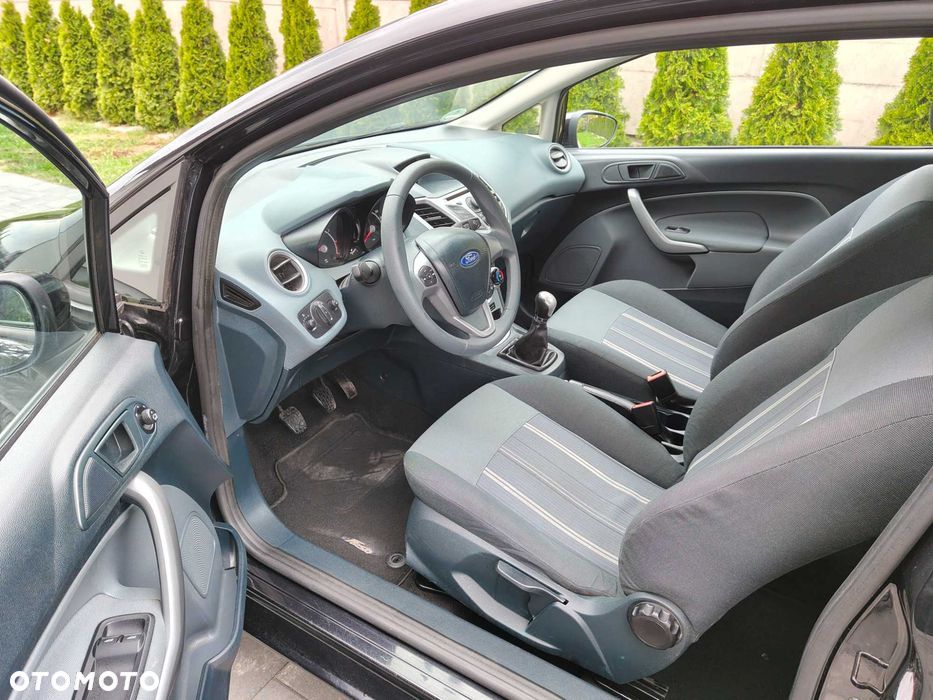 Ford Fiesta 1.25 Trend Edition - 8