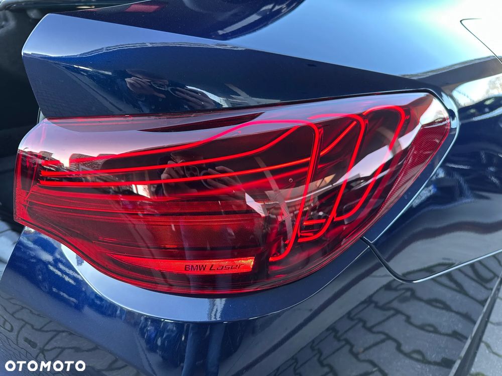 BMW M4 Competition M xDrive - 24