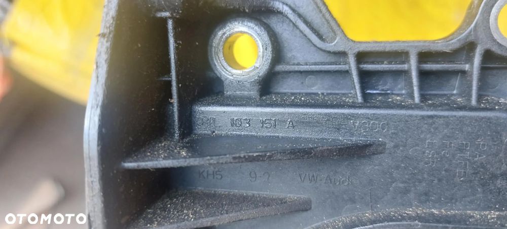 Uszczelniacz wału osłona 2.0 TDI DFG 04L103151A - 2