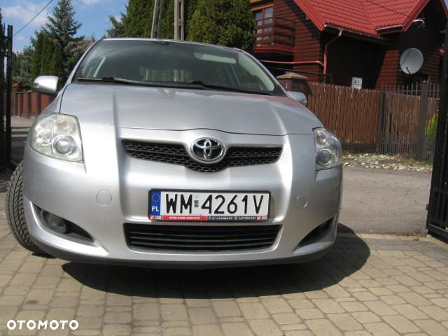 Toyota Auris 1.6 Luna - 2