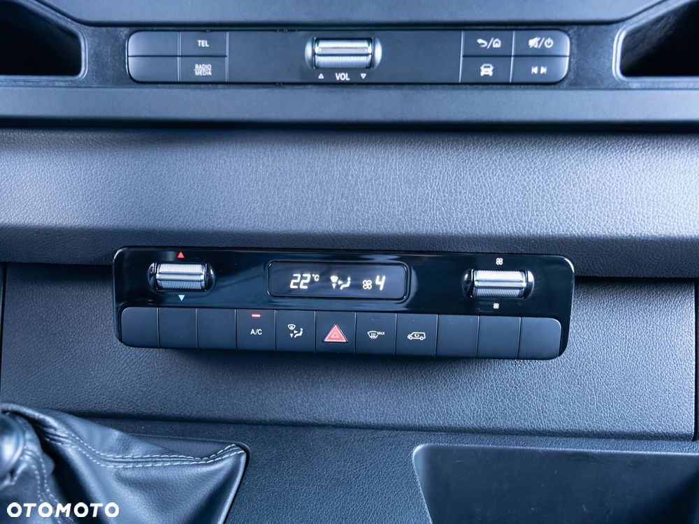 Mercedes-Benz Sprinter - 30