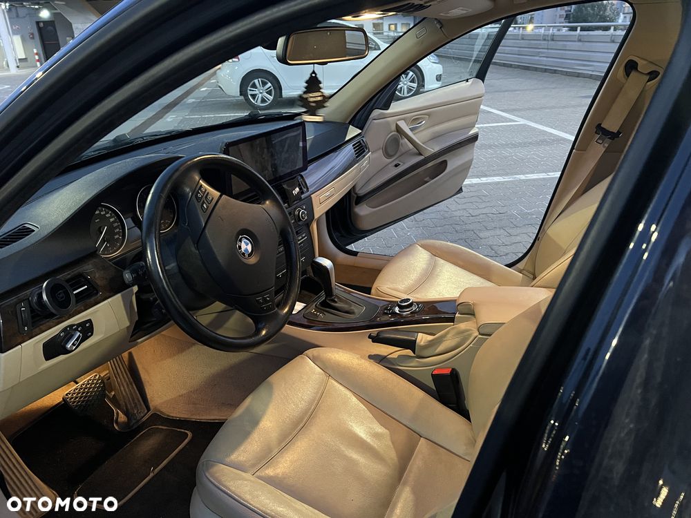 BMW Seria 3 - 16