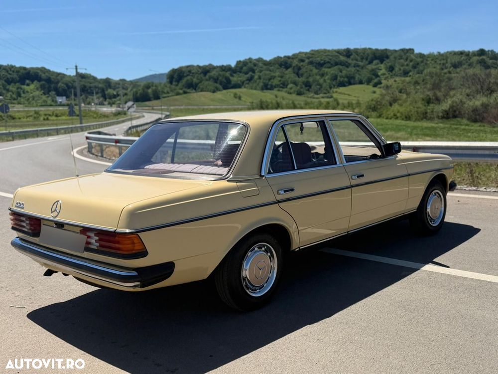 Mercedes-Benz W123 - 17