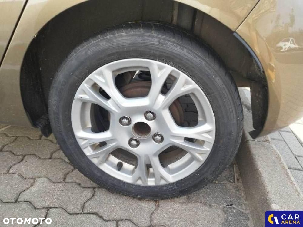 Ford Fiesta - 28