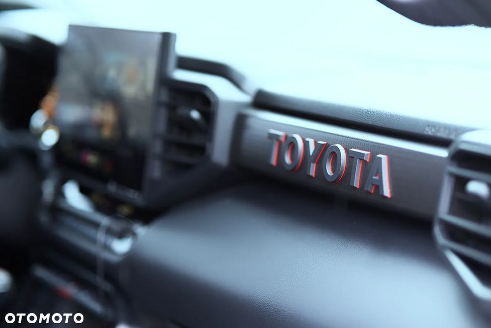 Toyota Tundra - 31