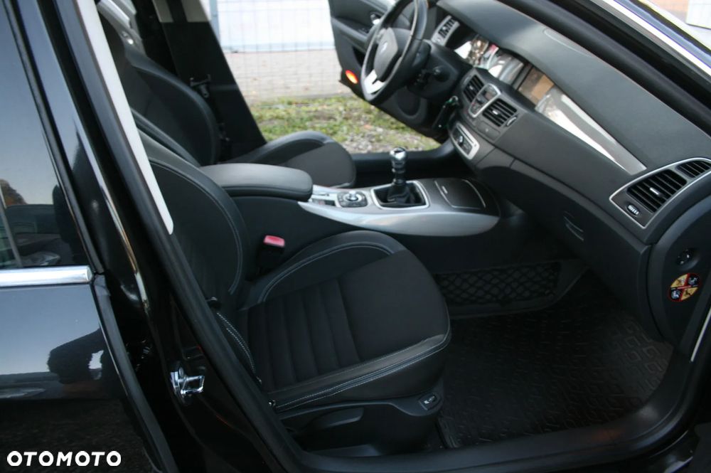 Renault Laguna 2.0 Limited - 17