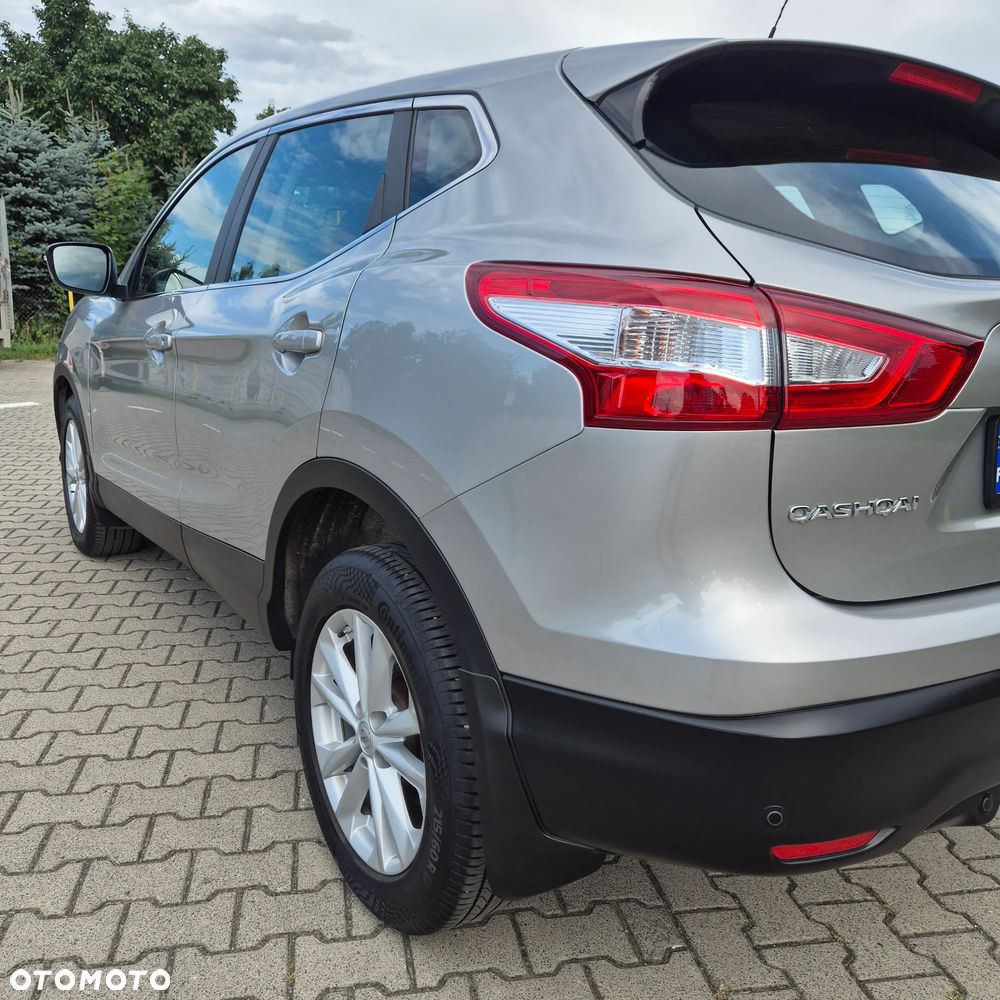 Nissan Qashqai 1.2 DIG-T Acenta Xtronic EU6 - 17