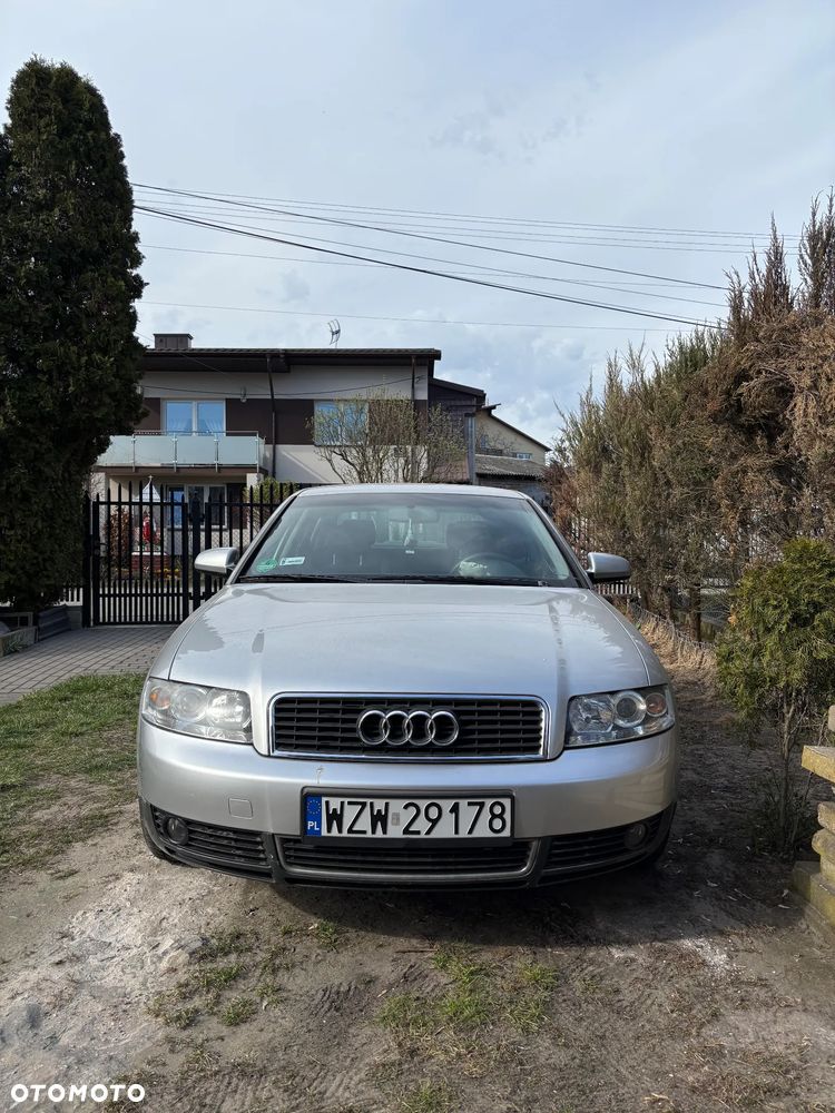 Audi A4 Limousine - 2