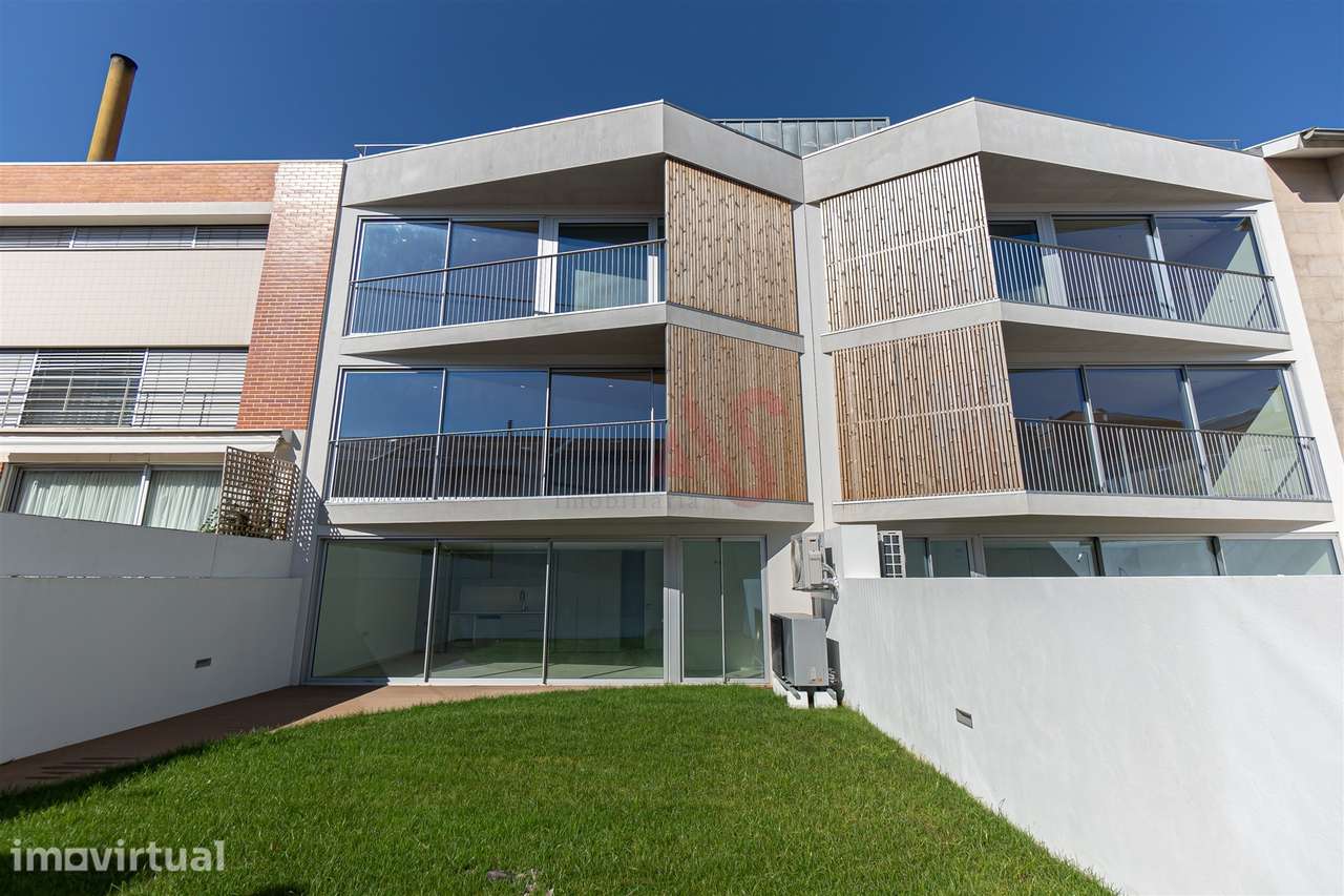 Moradia T4  de Luxo em pleno coração de Aveiro - Aceitamos Permuta - Grande imagem: 4/55