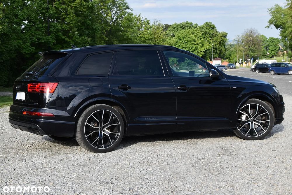 Audi Q7 - 7