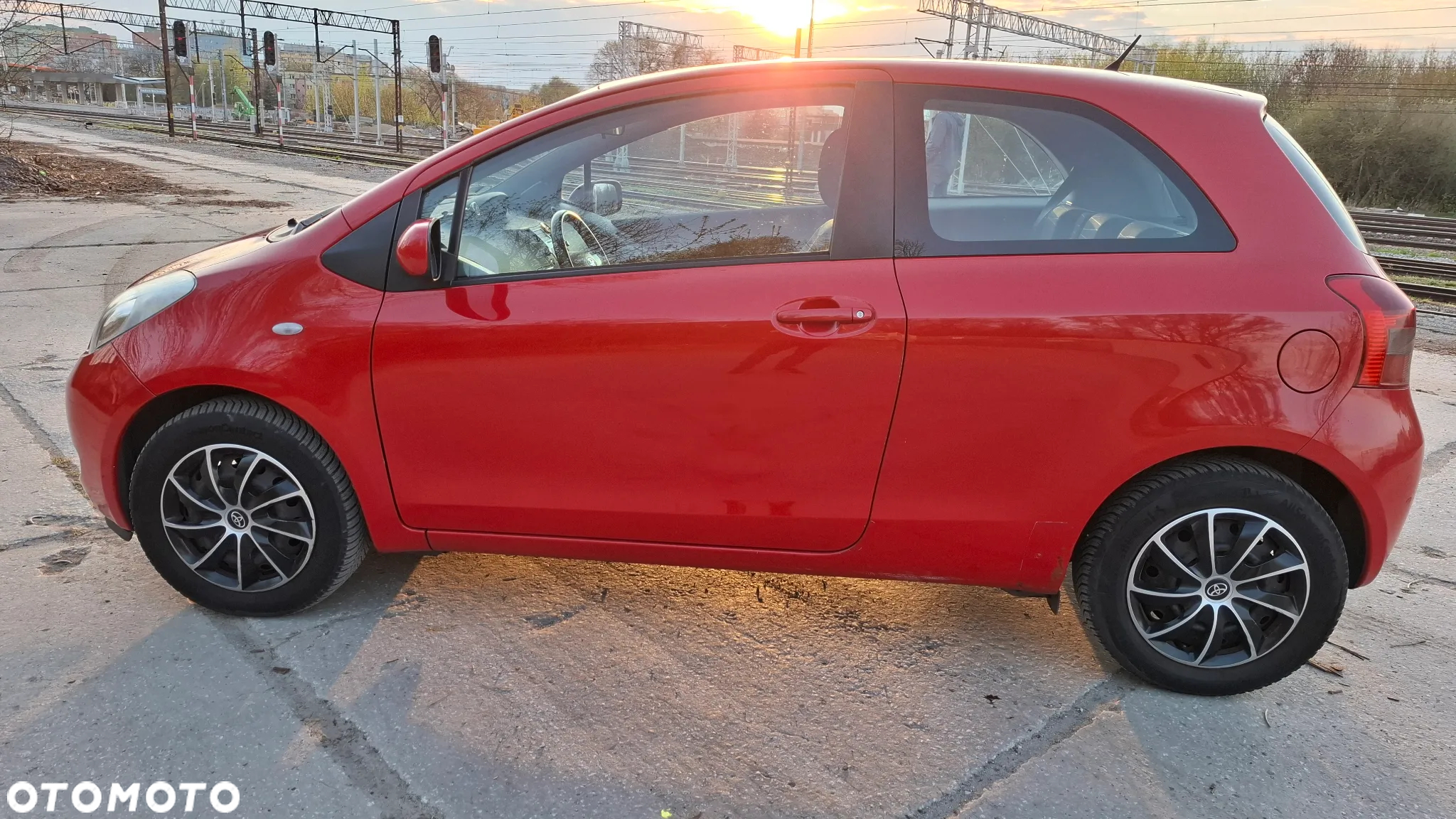 Toyota Yaris 1.3 VVT-i Luna - 5