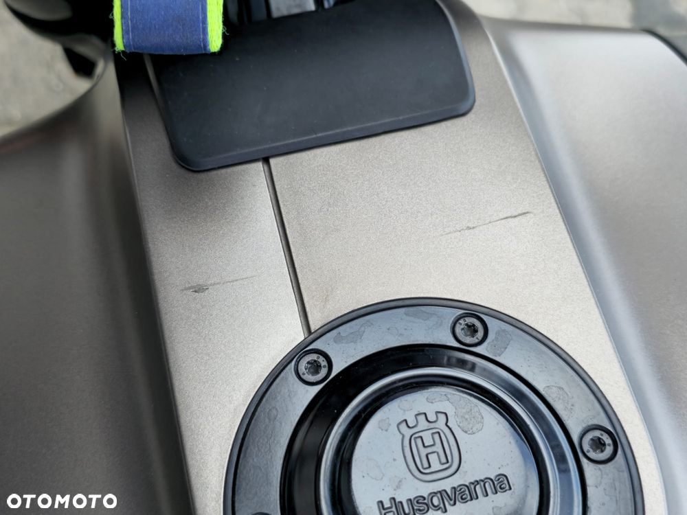 Husqvarna Svartpilen - 20