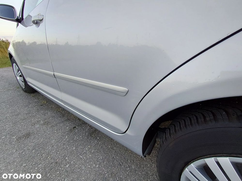 Volkswagen Golf Plus 1.6 Comfortline DSG - 28