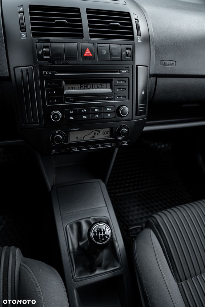 Volkswagen Polo 1.2 Comfortline - 30