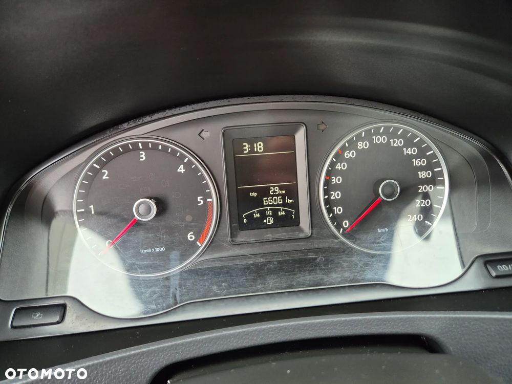 Volkswagen T5 kilka sztuk - 20