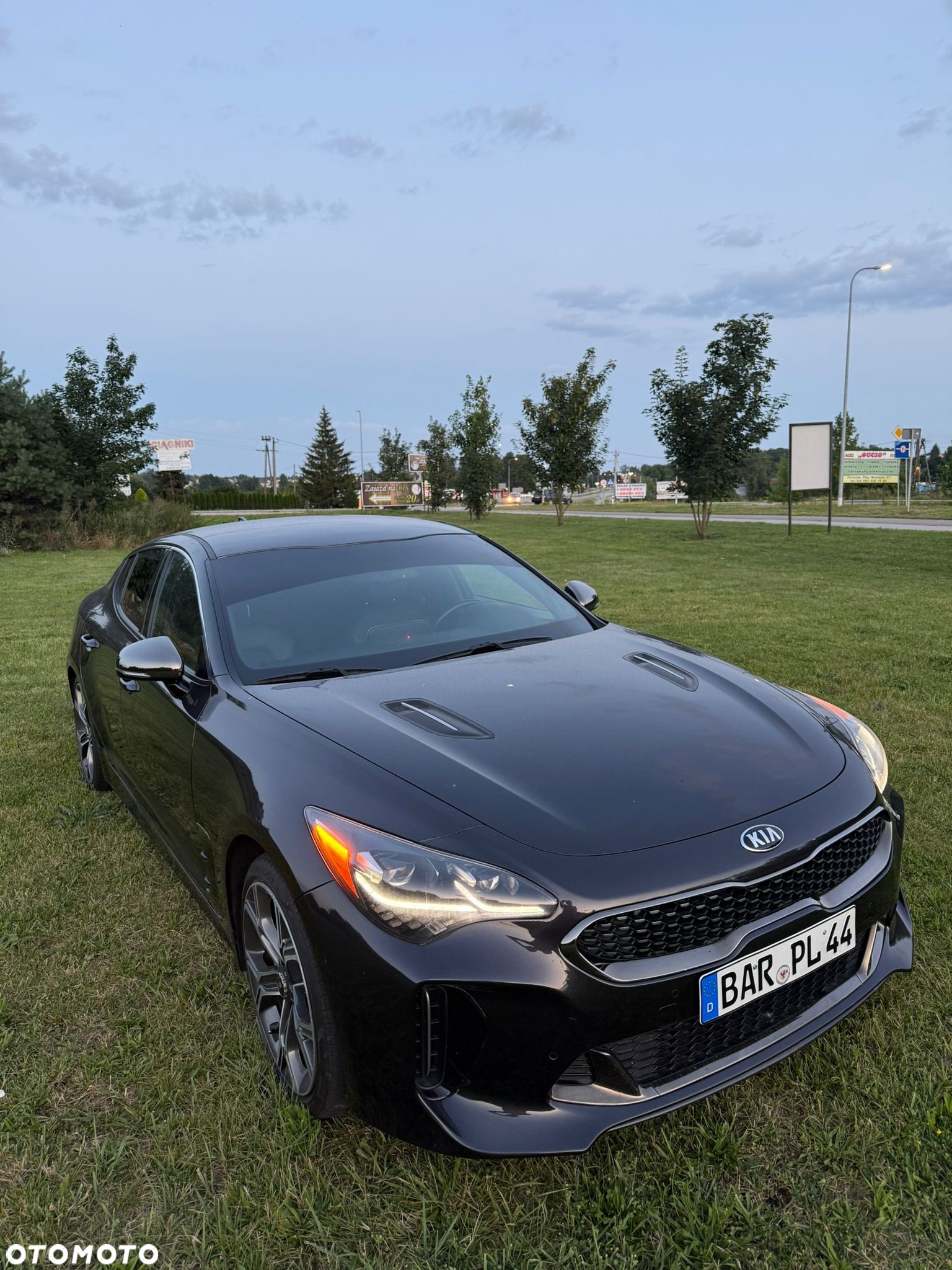 Kia Stinger - 11